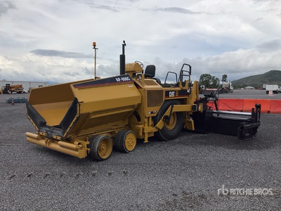 1995 Cat AP-800 Wheel Pavimentadora de Asfalto / を見 Paver