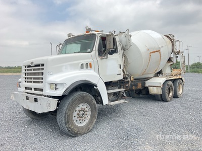 2006 Sterling L9500 6x4 Camion Revolvedora de Concreto / ミキサートラック