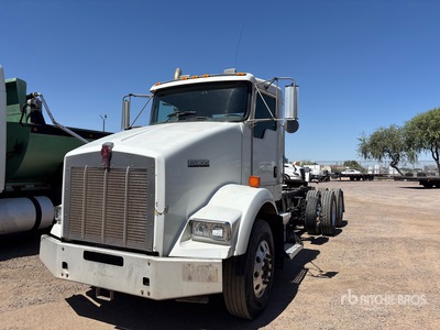 2005 Kenworth T800 6x4 T/A Day Cab Truck Tractor