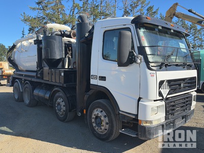 2001 Volvo FM12 8x4 Twin-Steer Vacuum Tanker Truck