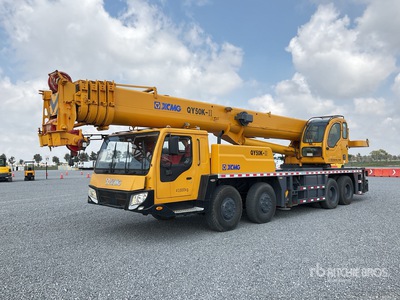 2013 XCMG QY50K-1 50 ton 8x4x4 Grua Hidraulica sobre Camion (INOPERABLE) / Grue hydraulique sur camion (Inoperable)