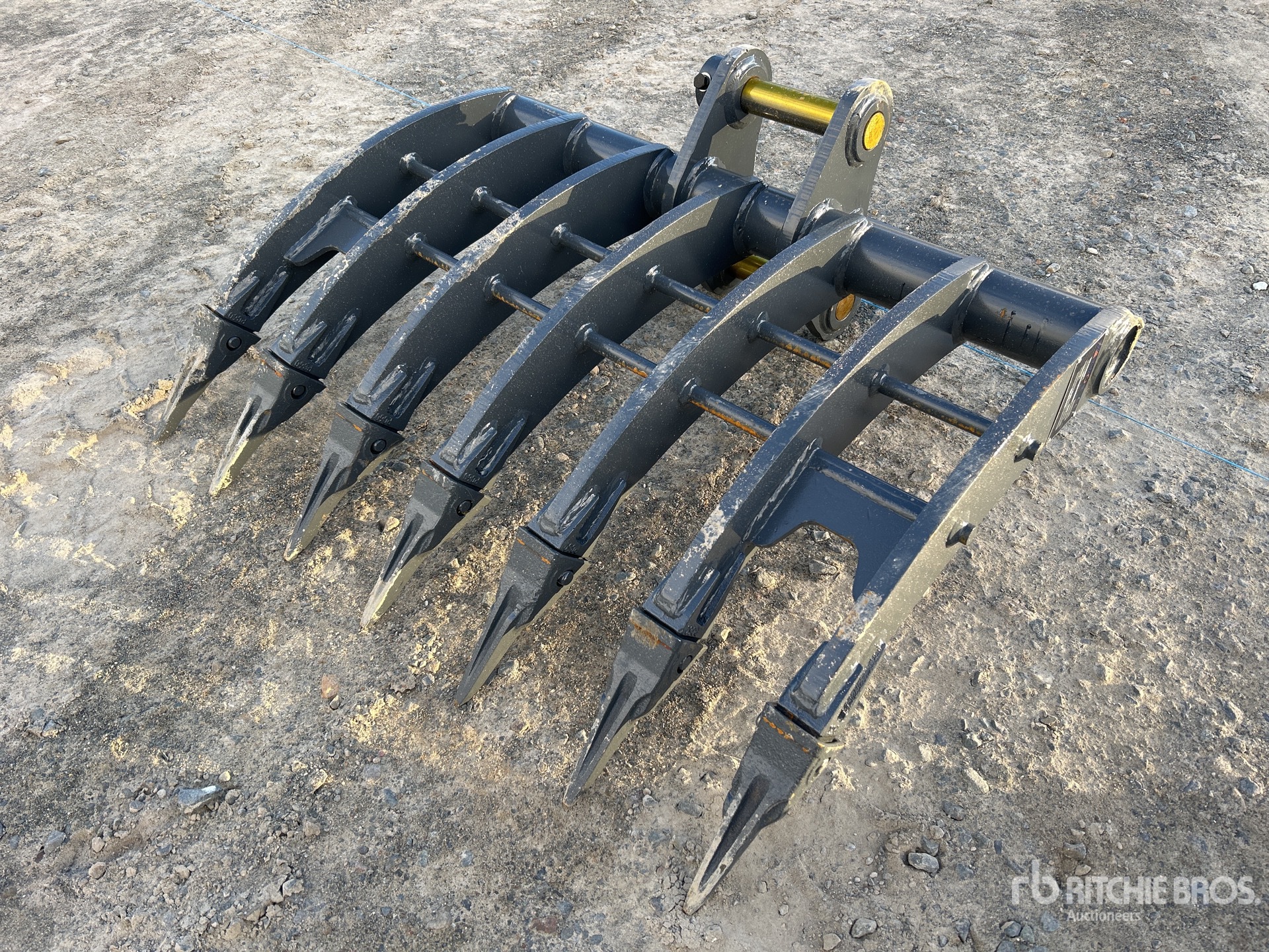 2026 Warrior 1000 mm Q/C Excavator Rake (Unused)