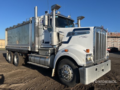 2018 Kenworth T909 6x4 3-Achs Kipper-Lkw