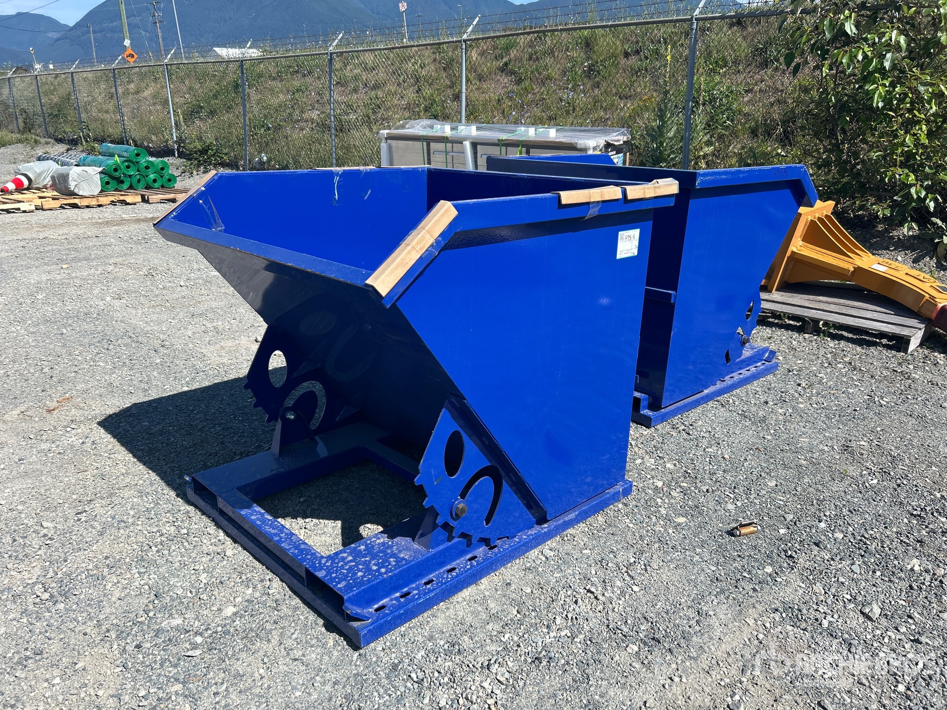 Quantity of (2) 2026 Suihe N-1CY -2 1 cyd Self-Dumping Hopper (Unused)