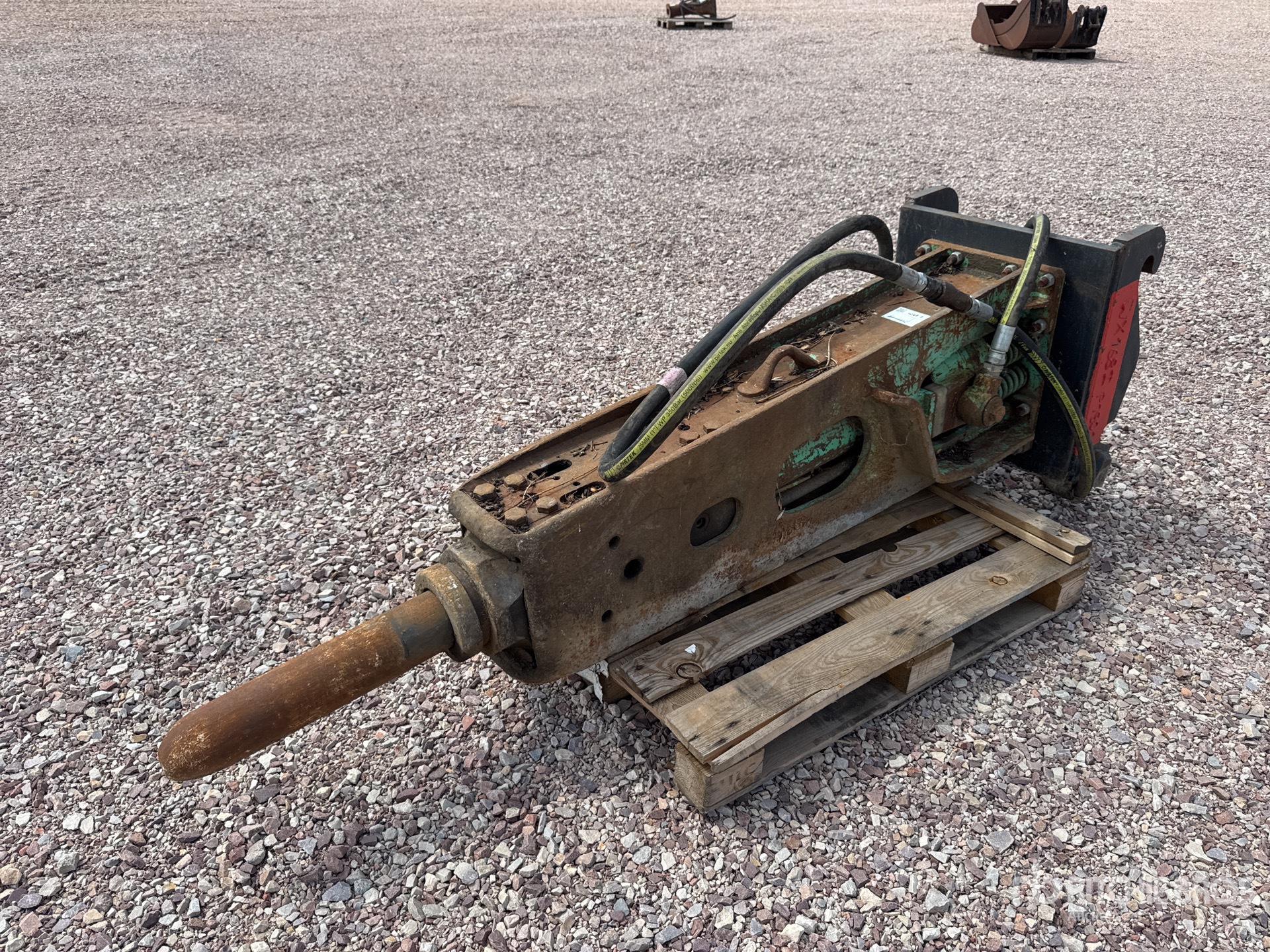 Hydraulic Breaker
