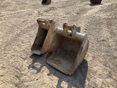 Quantity of (2) Digging 280mm & 580mm Excavator Bucket