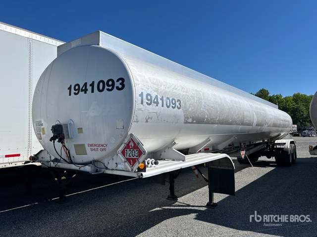 1995 Polar 9500 gal T/A Tanker Trailer
