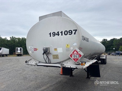 1995 Polar 3000 gal T/A タンクトレーラー