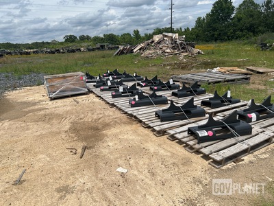 (20) Kalmar A352130100 Engine Mounting Brackets