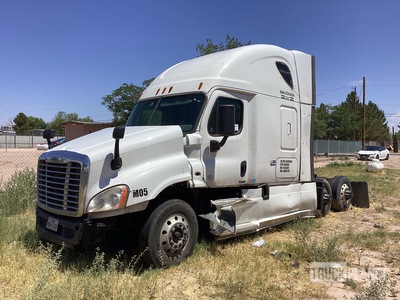 2018 Freightliner Cascadia 6x4 Ciągnik siodłowy T/A z kabiną sypialną (Inoperable)