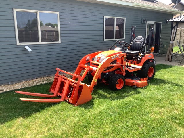 2014 Kubota BX2370 4WD Utility Tractor