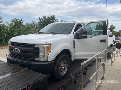 2017 Ford F-250 (Crew) Pickup