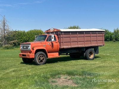 1975 GMC C60 4x2 Camión de granos