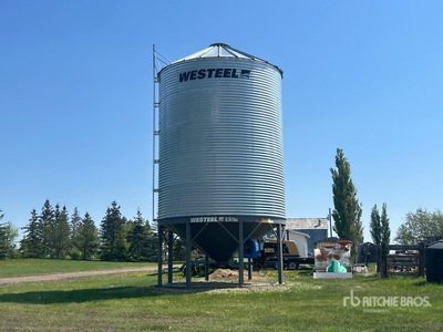 Westeel Elite +/- 4300 bu 5 Ring Hopper Grain Bin