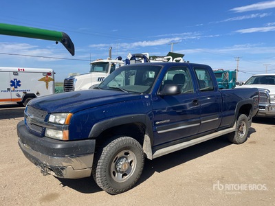 2004 Chevrolet 2500 HD 4x4 Extended Cab ピックアップ