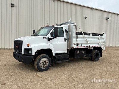 2003 GMC C6500 4x2 Camion à benne tandem