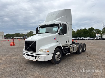 2016 Volvo VNM 6x4 Ciągnik siodłowy T/A z kabiną dzienną