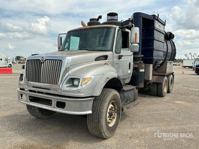 Guzzler on 2005 International 7600 6x4 Autocarro cisterna aspirazione