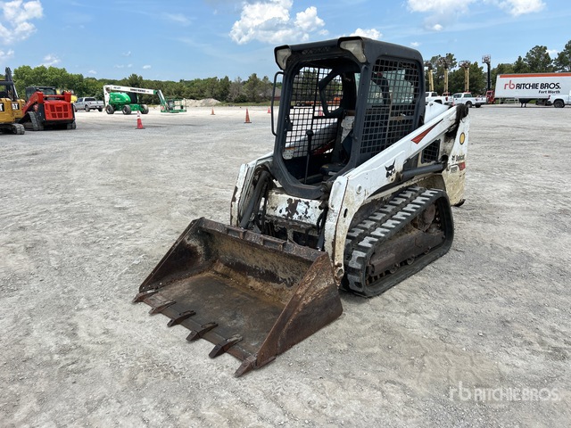 2018 Bobcat T450 Compact Track Loader