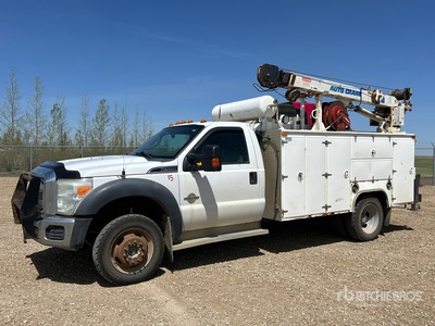 2011 Ford F-550 XLT 4x4 Camion de service