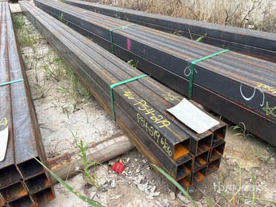 Quantity of (9) 2025 Kit Containers 8 Gauge 2.5 in x 2.5 in x 29 ft Square Steel Tubing Varios metales (Unused)