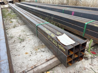 Quantity of (9) 2025 Kit Containers 8 Gauge 2.5 in x 2.5 in x 18 ft Square Steel Tubing Varios metales (Unused)