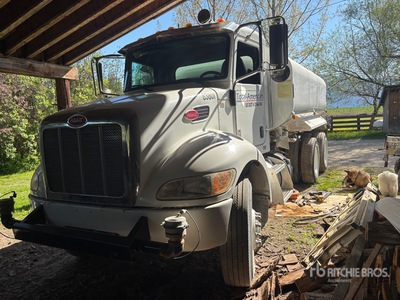 2015 Peterbilt 348 4000 gal Water Truck