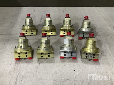 (8) Lourdes Industries L80410-1 Pressure Switches