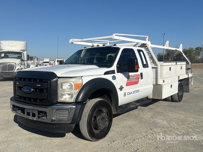 2016 Ford F-550 XL 4x2 Flatbed Truck