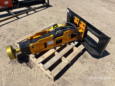 2026 GIYI GY-D680 Skid Steer Post Driver (Unused)