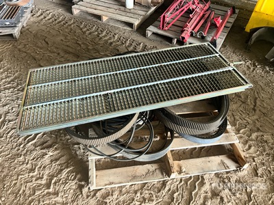 Combine Chaffer Sieve & Quantity of Belts