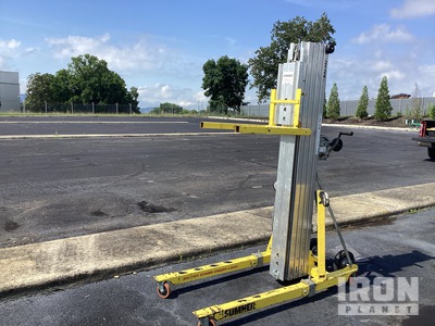 2019 Sumner 2124 Materialaufzug