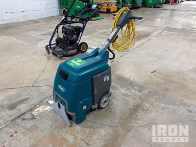 2018 Tennant E5 Walk-Behind Electric Carpet Extractor