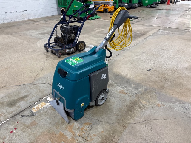 2018 Tennant E5 Walk-Behind Electric Carpet Extractor