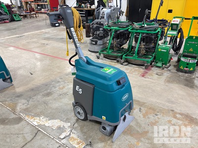 2020 Tennant E5 Walk-Behind Electric Teppichreiniger
