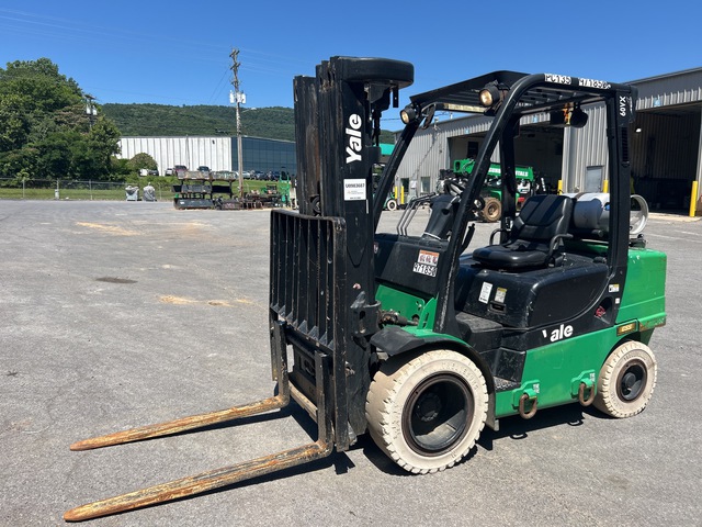 2017 Yale GTP060VXNEAQ087 4650 lb Pneumatic Forklift