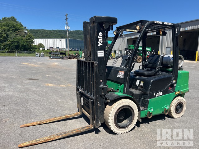 2017 Yale GTP060VXNEAQ087 4650 lb Pneumatic Forklift