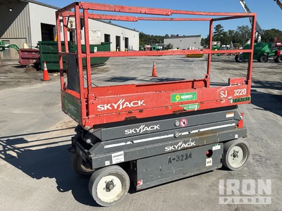 2017 Skyjack SJIII-3220 Electric Scissor Lift