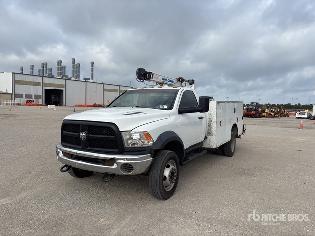 2017 Ram 5500 4x2 Service Truck