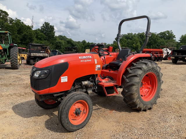 2010 Kubota MX5100F 2WD Utility Tractor