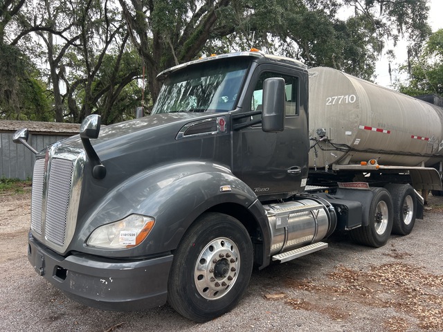 2018 Kenworth T680 6x4 T/A Day Cab Truck Tractor