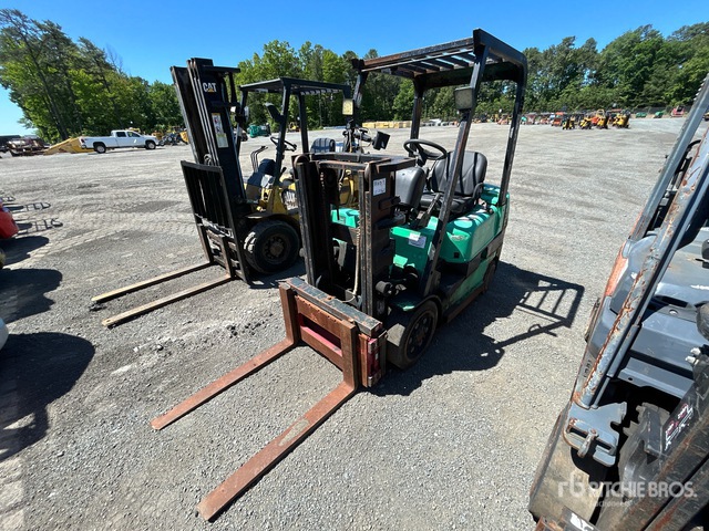 2003 Mitsubishi FGC20K 3700 lb Cushion Tire Forklift