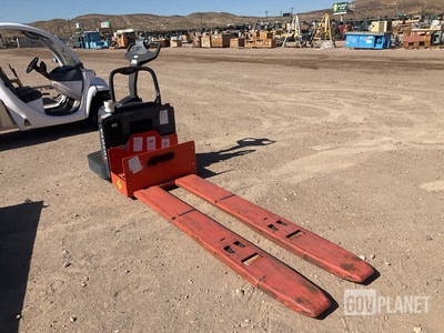 Toyota 8HBE30 Pallet Jack