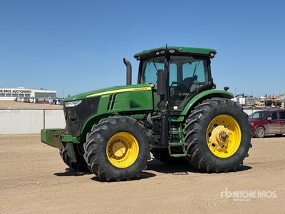 2012 John Deere 7215R 4WD Tractor