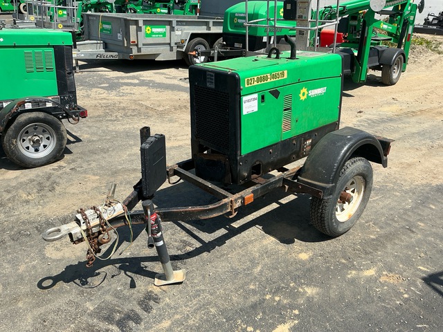 2015 Miller Trailblazer 325 A Mobile Multi-Process Engine Driven Welder