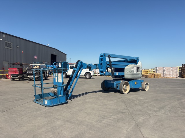 2016 Genie Z40/23N 2WD Electric Articulating Boom Lift 2016 Genie Z40/23N 2WD Electric Articulating Boom Lift