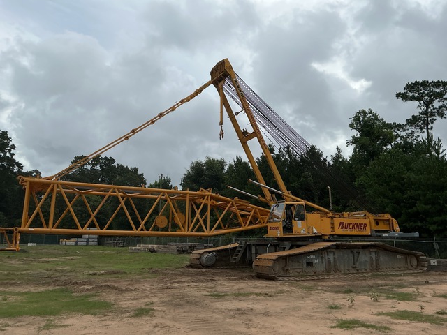 2001 Liebherr LR1400/2 440 ton Lattice-Boom Crawler Crane 2001 Liebherr LR1400/2 440 ton Lattice-Boom Crawler Crane