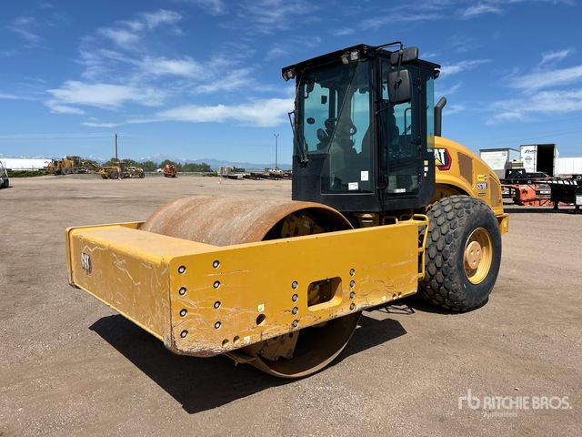 2022 Cat CS78b Smooth Drum Compactor