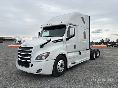 2020 Freightliner Cascadia 126 6x4 T/A Sleeper Truck Tractor