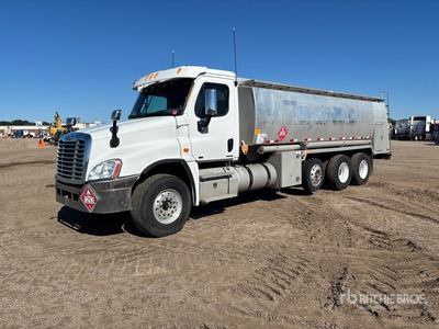 2011 Freightliner Cascadia 125 4500 gal 8x4 Fuel Truck